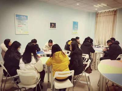 筑牢心理防线，守护学子心灵 校心理健康教育中心召开疫情防控期间心理健康工作会议